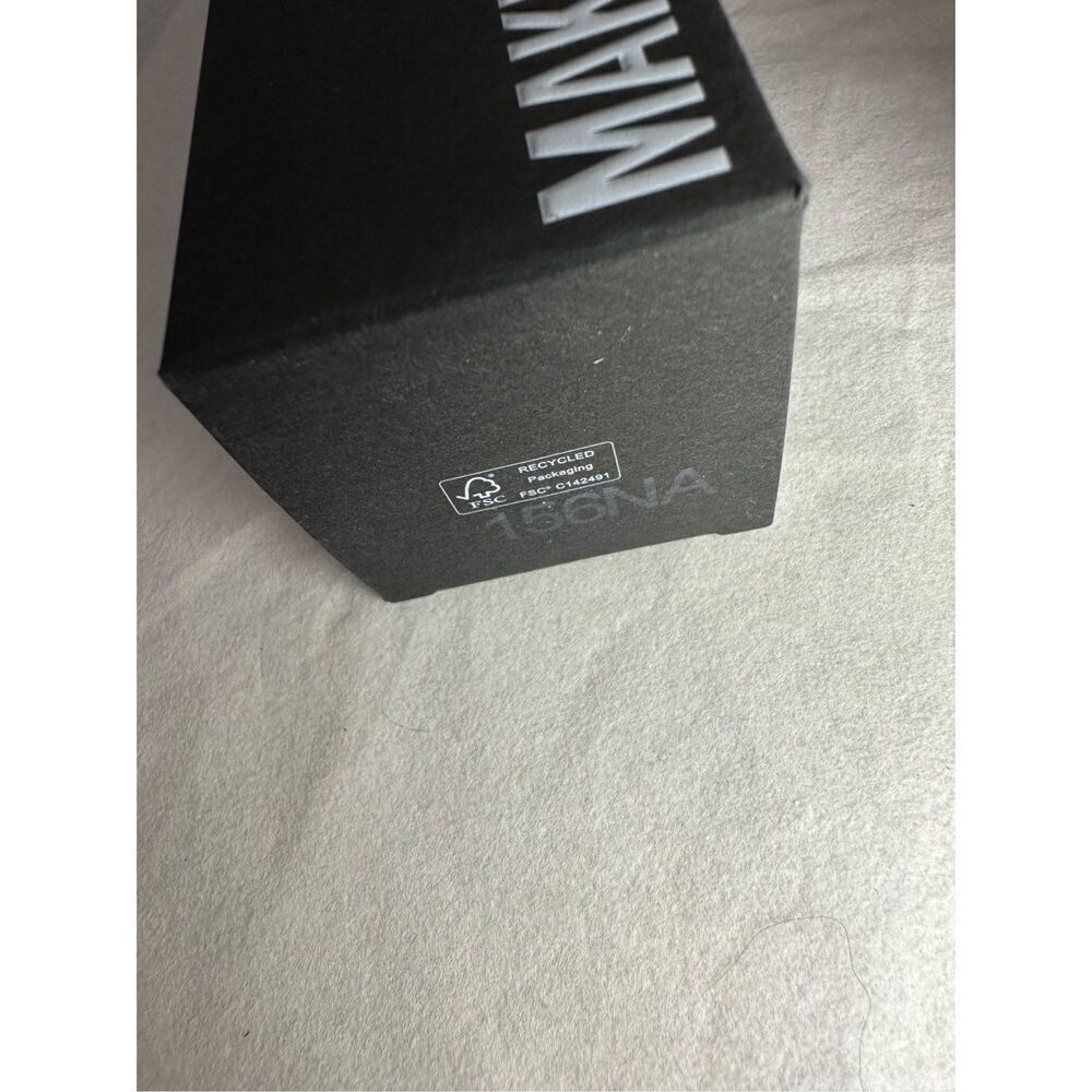 MAKEUP BY MARIO SurrealSkin™ 16HR Soft Setting Spray 3.38oz - Picture 6 of 6